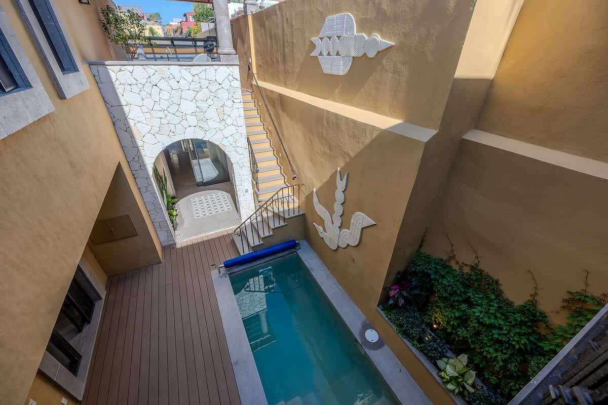 Designer Retreat in Centro Heated Pool & Views · photo 109