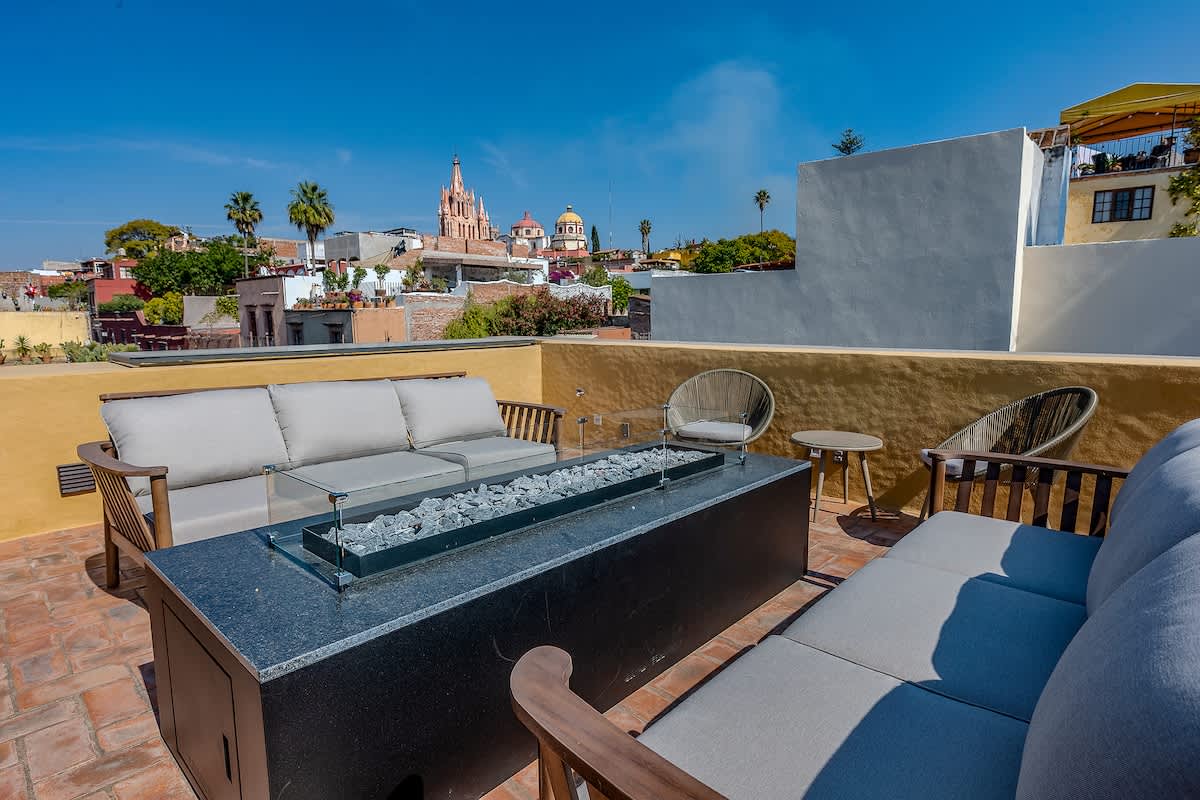 Designer Retreat in Centro Heated Pool & Views · photo 110