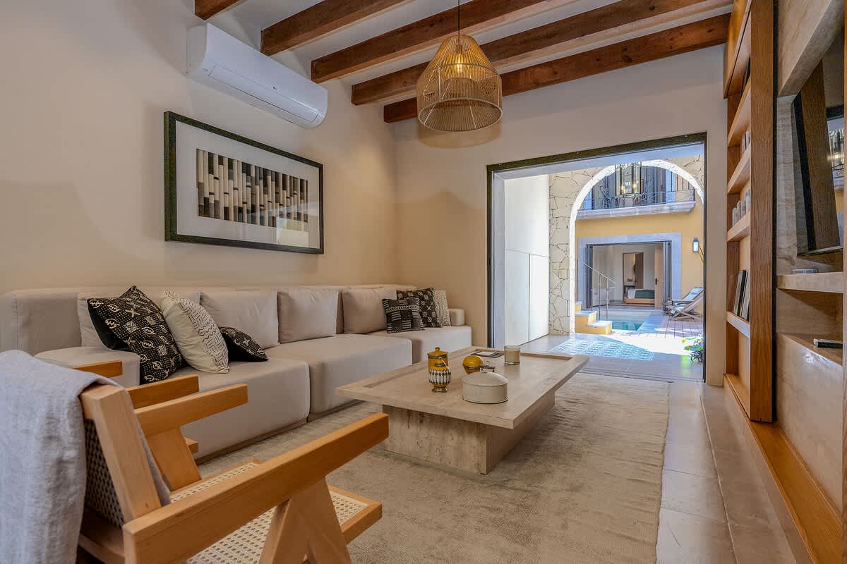 Designer Retreat in Centro Heated Pool & Views · photo 25