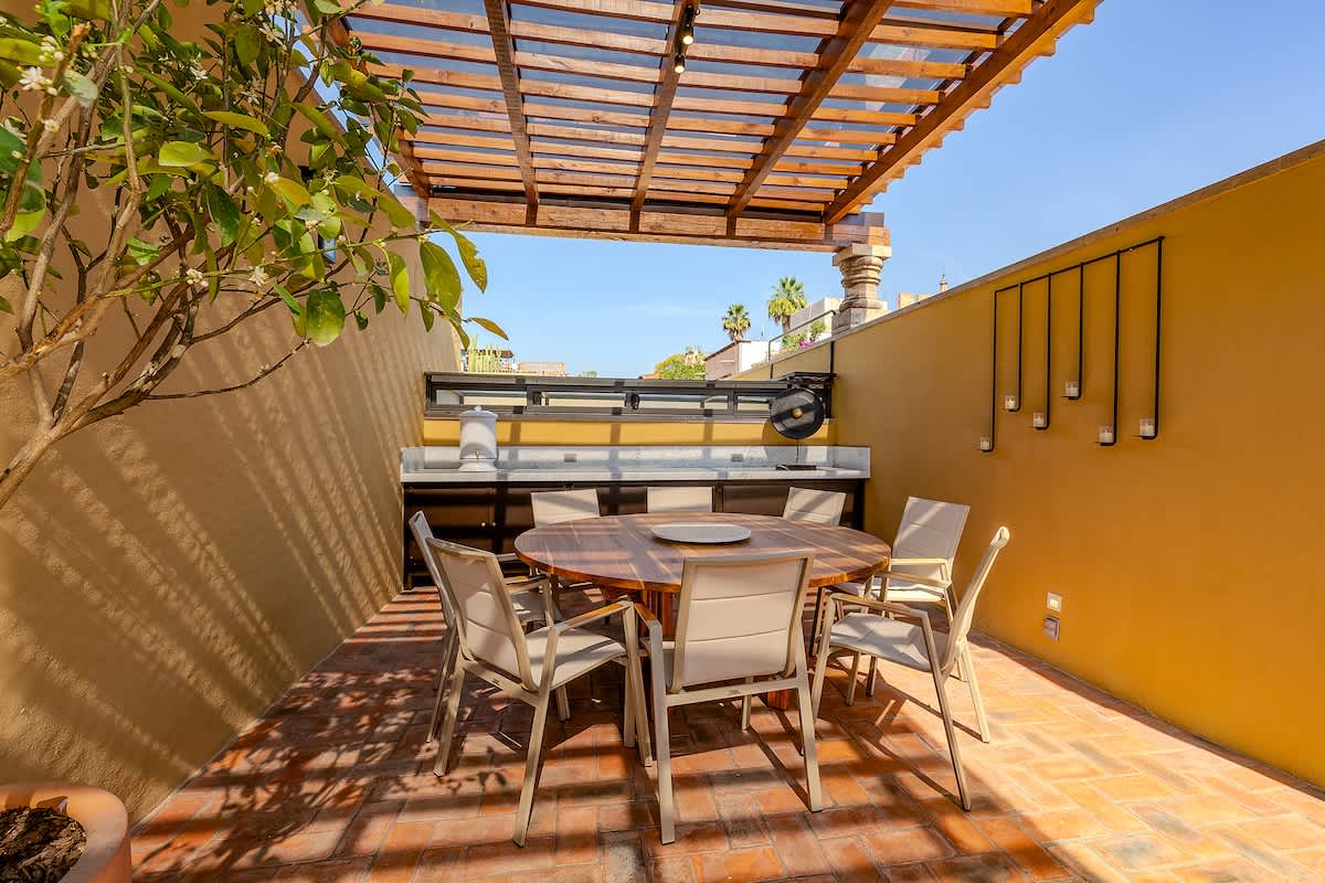 Designer Retreat in Centro Heated Pool & Views · photo 89