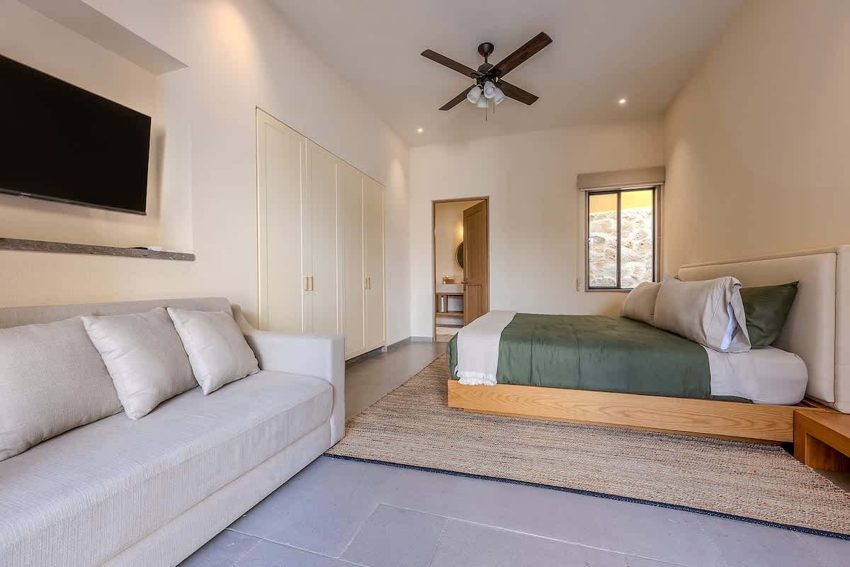 Designer Retreat in Centro Heated Pool & Views · photo 43