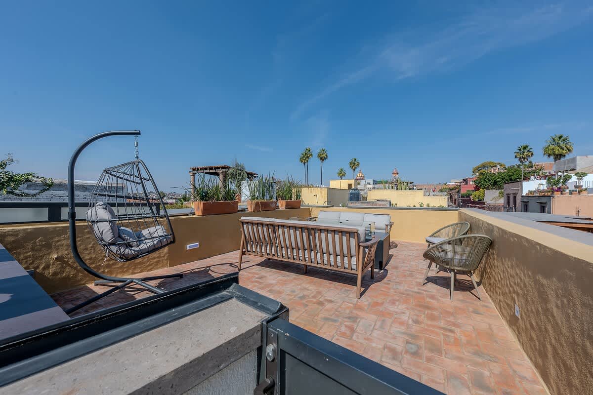Designer Retreat in Centro Heated Pool & Views · photo 107