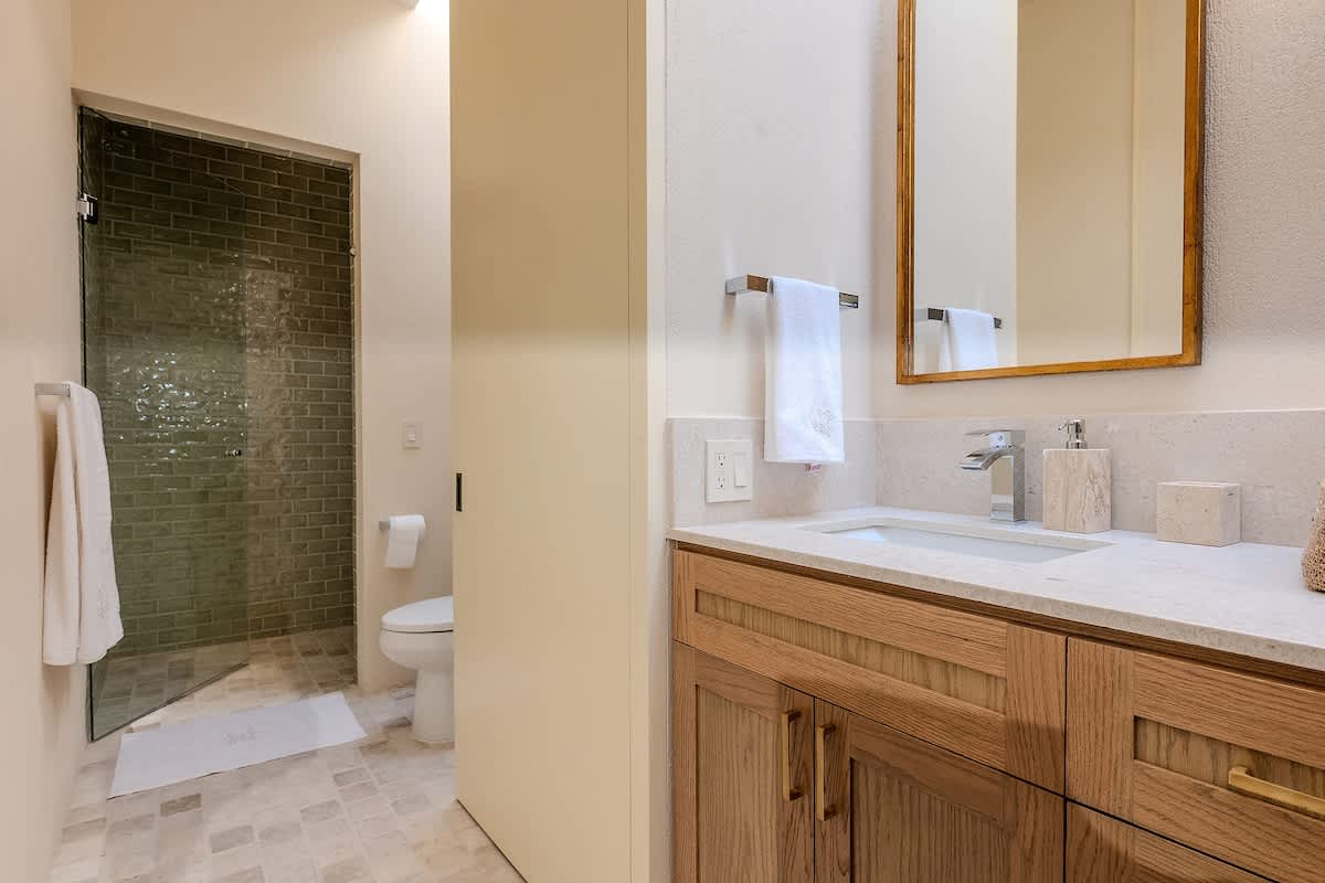 Designer Retreat in Centro Heated Pool & Views · photo 51