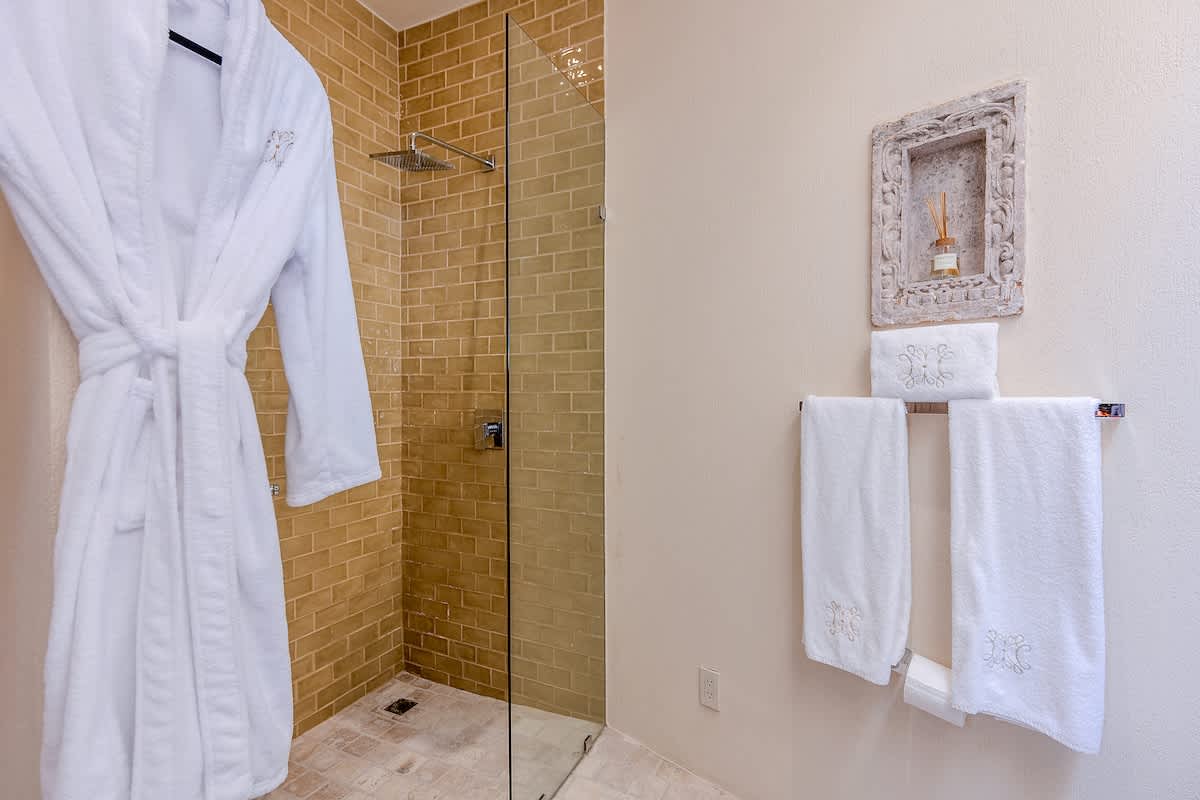 Designer Retreat in Centro Heated Pool & Views · photo 106