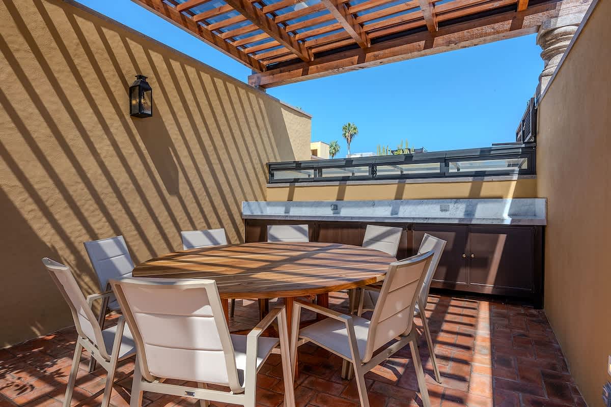 Designer Retreat in Centro Heated Pool & Views · photo 12