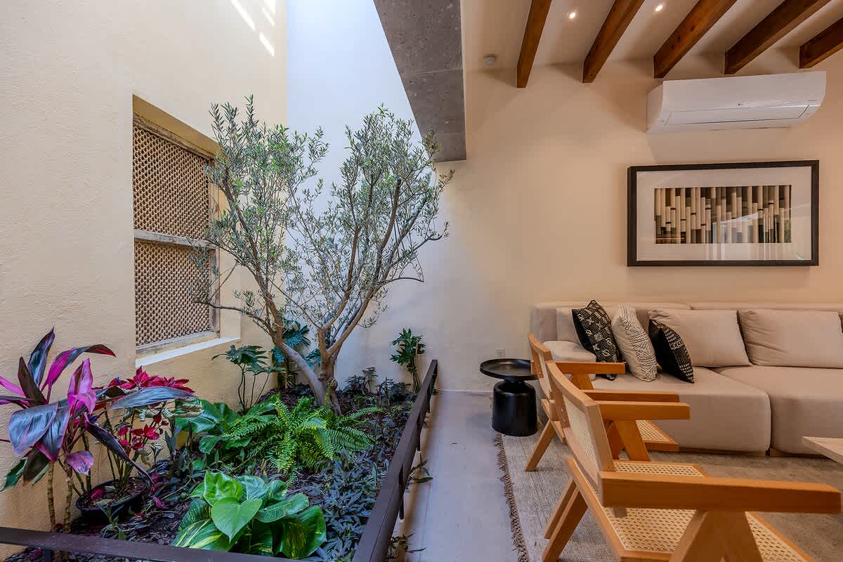 Designer Retreat in Centro Heated Pool & Views · photo 70