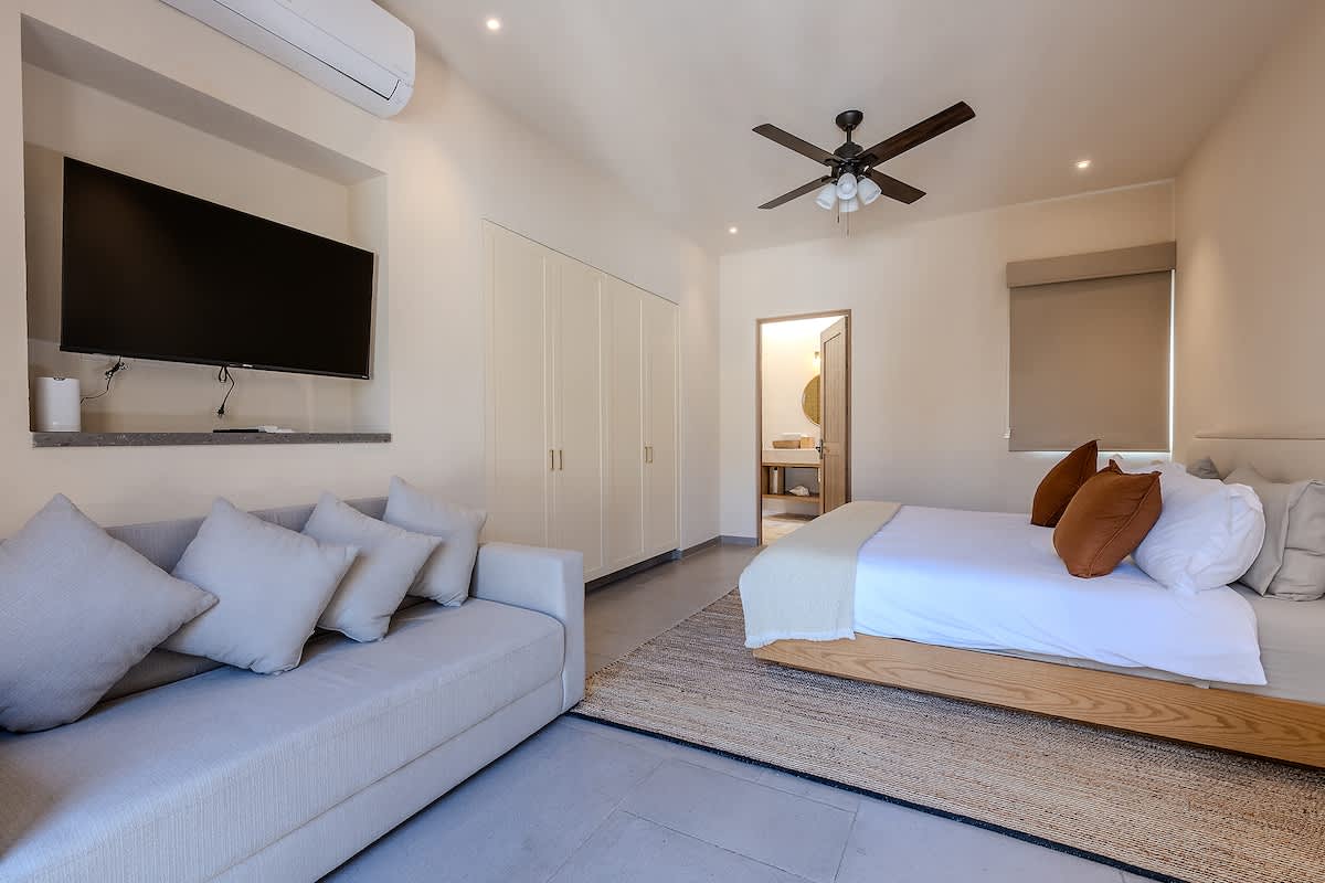 Designer Retreat in Centro Heated Pool & Views · photo 14