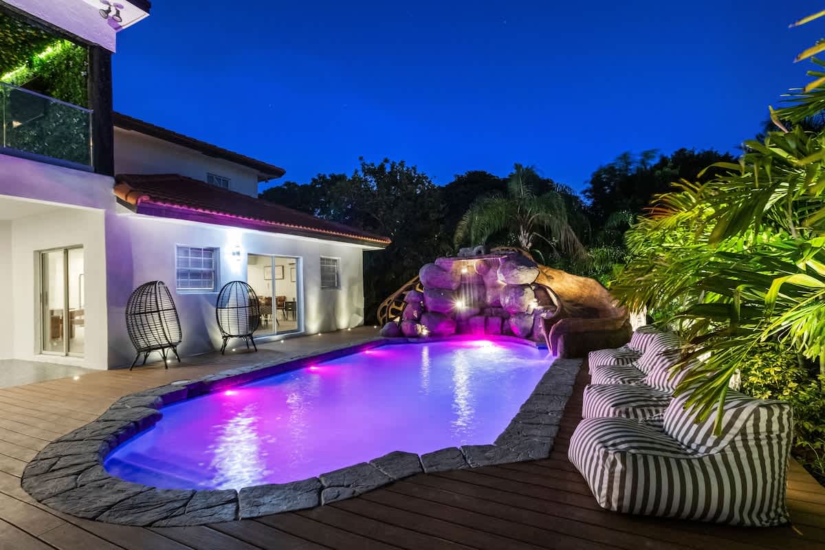 Glam Manor | 7,000 Ft Mansion with Waterslide | Sauna | Cold plunge — Sunrise, FL — vacation rental