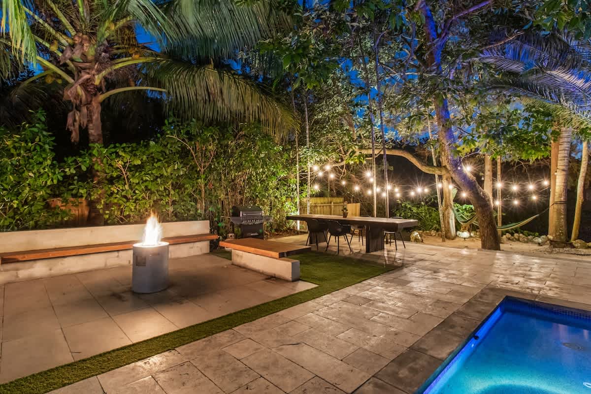 Villa Venecia | Sand Terrace | Heated Pool | Waterfront — Miami, FL — vacation rental