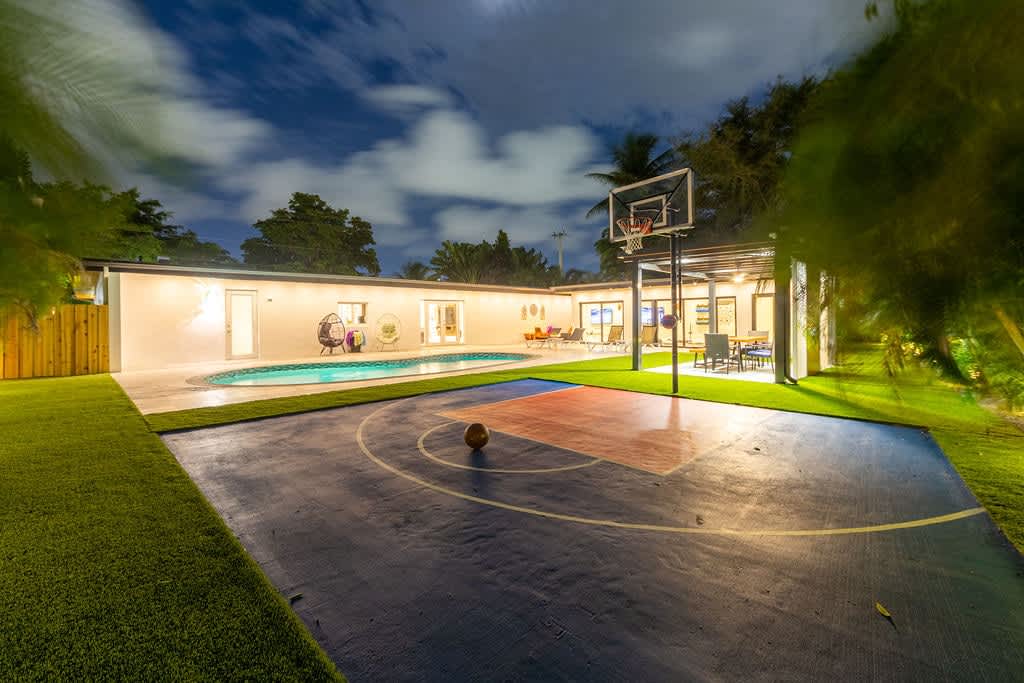 Villa Mayami Fitness Oasis Gym  Basketball Court — Miami, FL — vacation rental