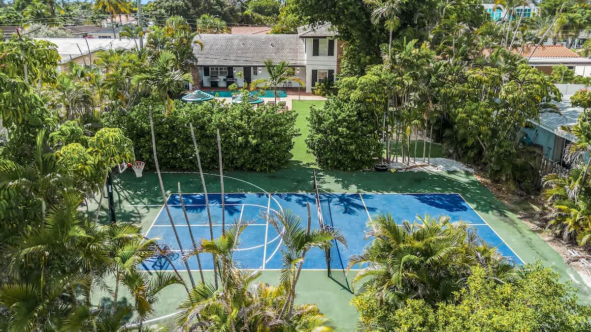 Casa Monstera ꨄ︎ Pickleball ꨄ︎ Jacuzzi ꨄ︎ Pool — Fort Lauderdale, FL — vacation rental