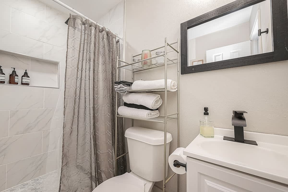 Private Bathroom with Everything you Need 