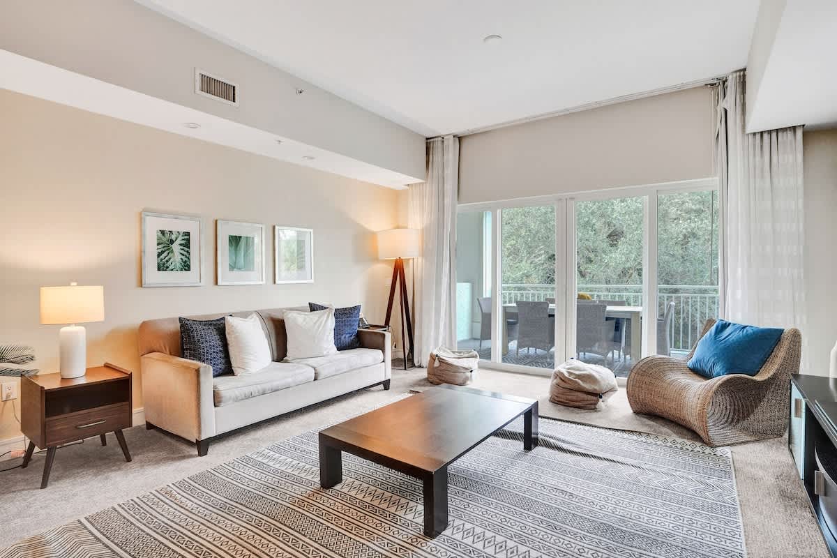 Villa Par...On Trump National Golf - 2Story 3Bedrm — Doral, FL — vacation rental