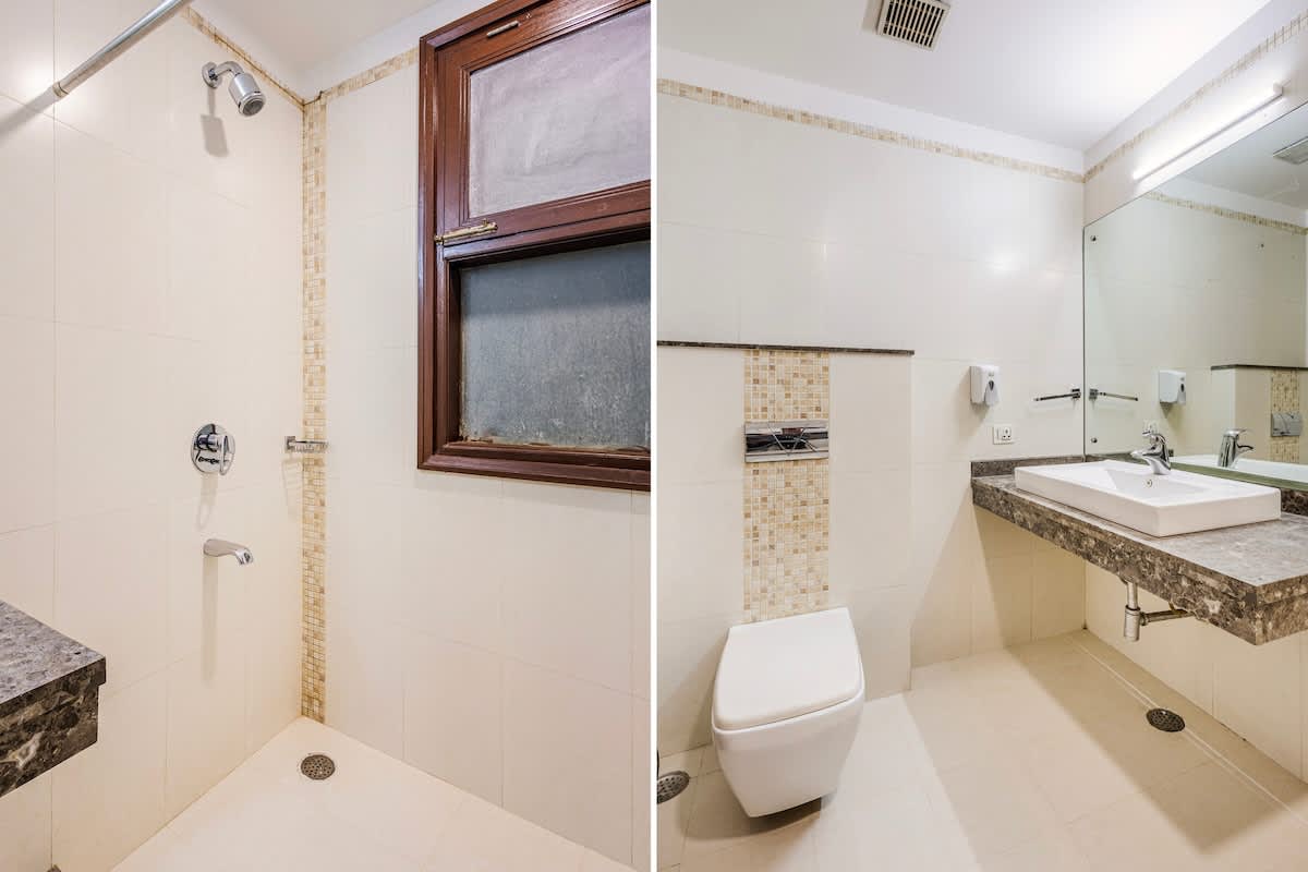 Full Bathroom