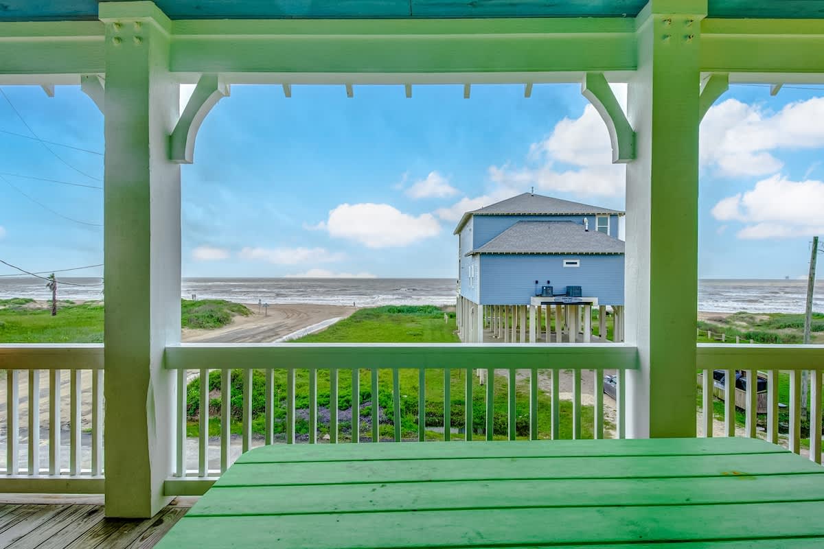 Seaside Escape, Dog Friendly — Crystal Beach, TX — vacation rental