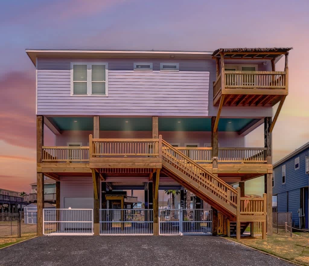 Lavish Lilac by the Ocean — Crystal Beach, TX — vacation rental