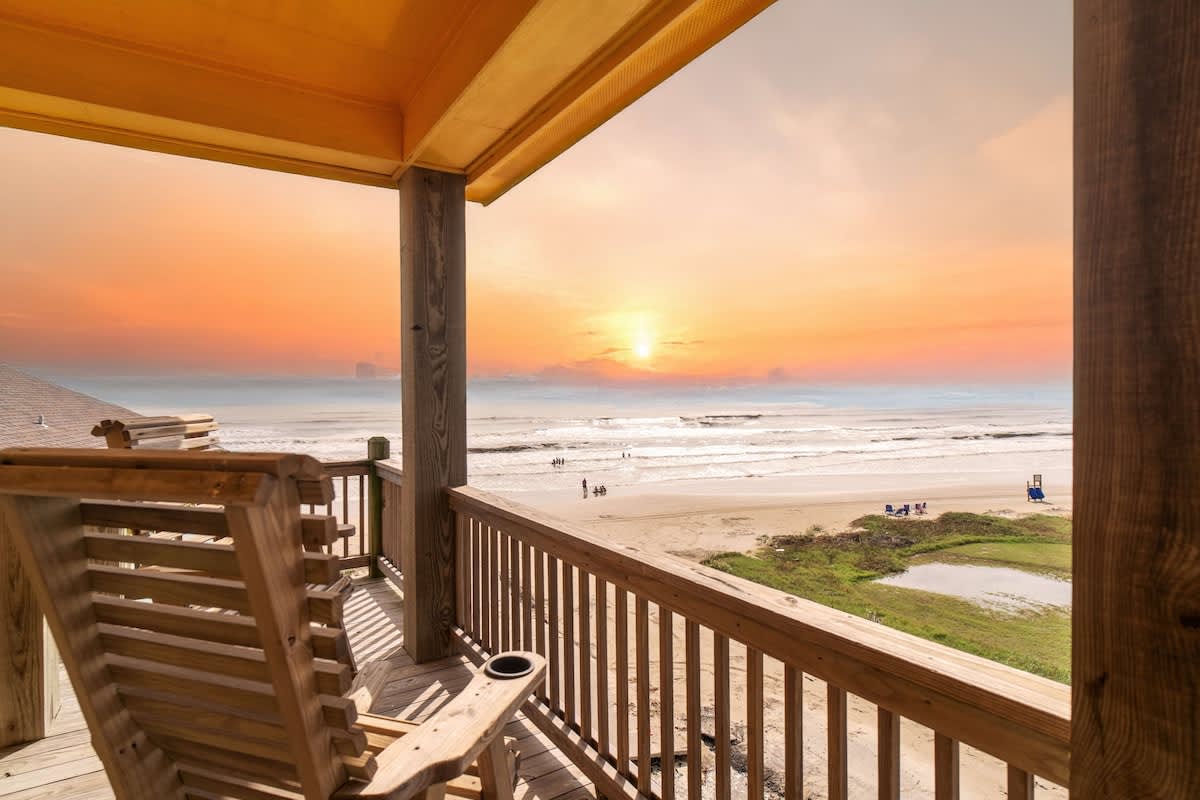 Yellow Rose of Texas — Crystal Beach, TX — vacation rental