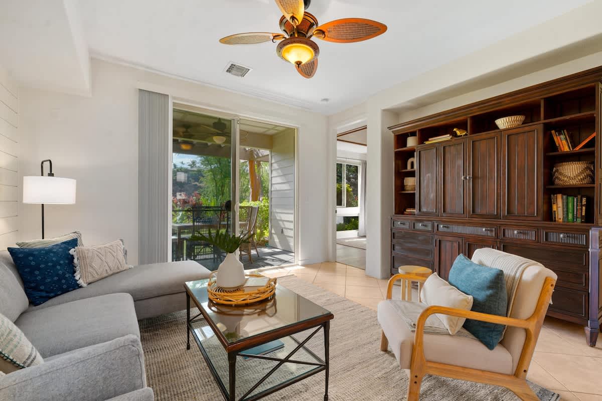 Palm Villas stylish luxury condo with Mauna Lani Beach Club Access — Kamuela , HI — vacation rental
