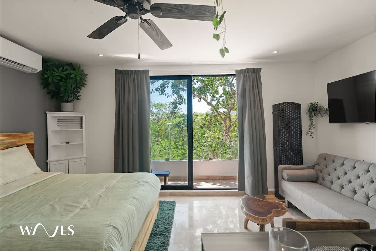 Cozy great Located Studio w/Amazing View