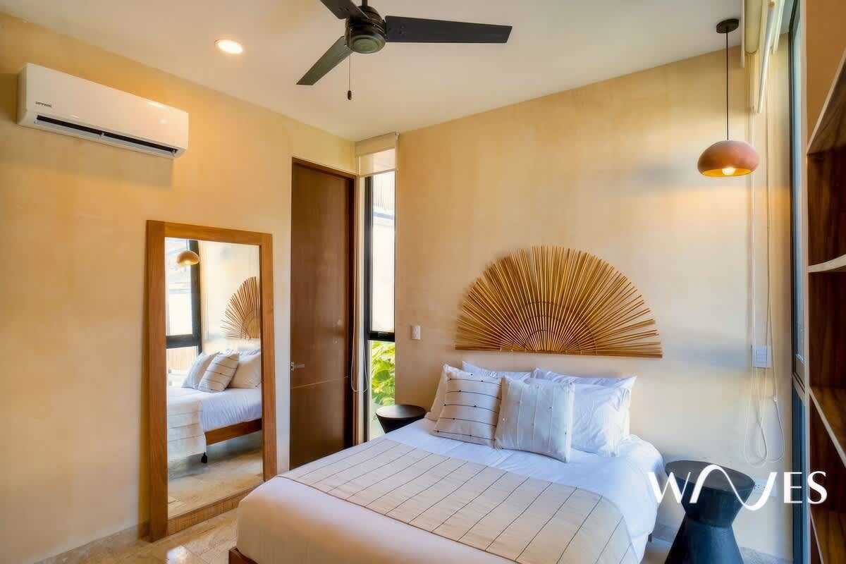 2 Br. | Prime Location | Amazing Rooftop Pool | Photo 2