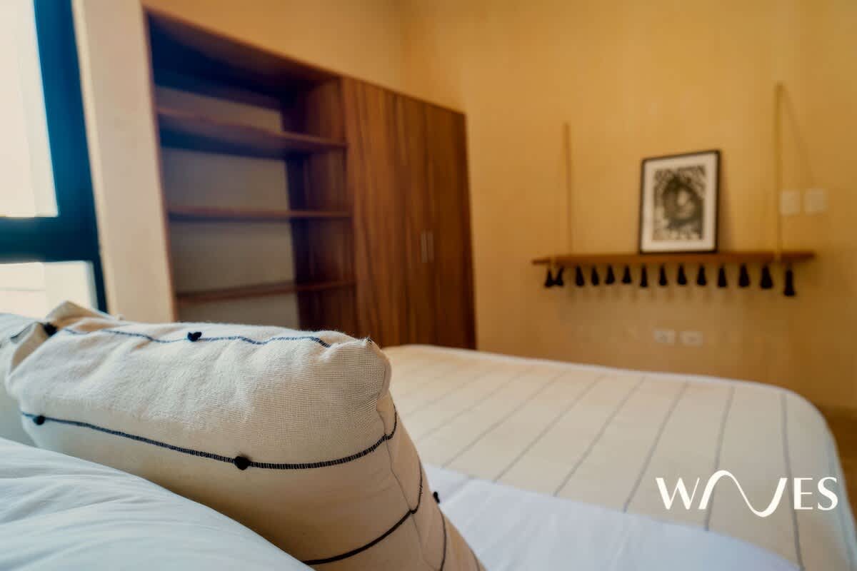 2 Br. | Prime Location | Amazing Rooftop Pool | Photo 3
