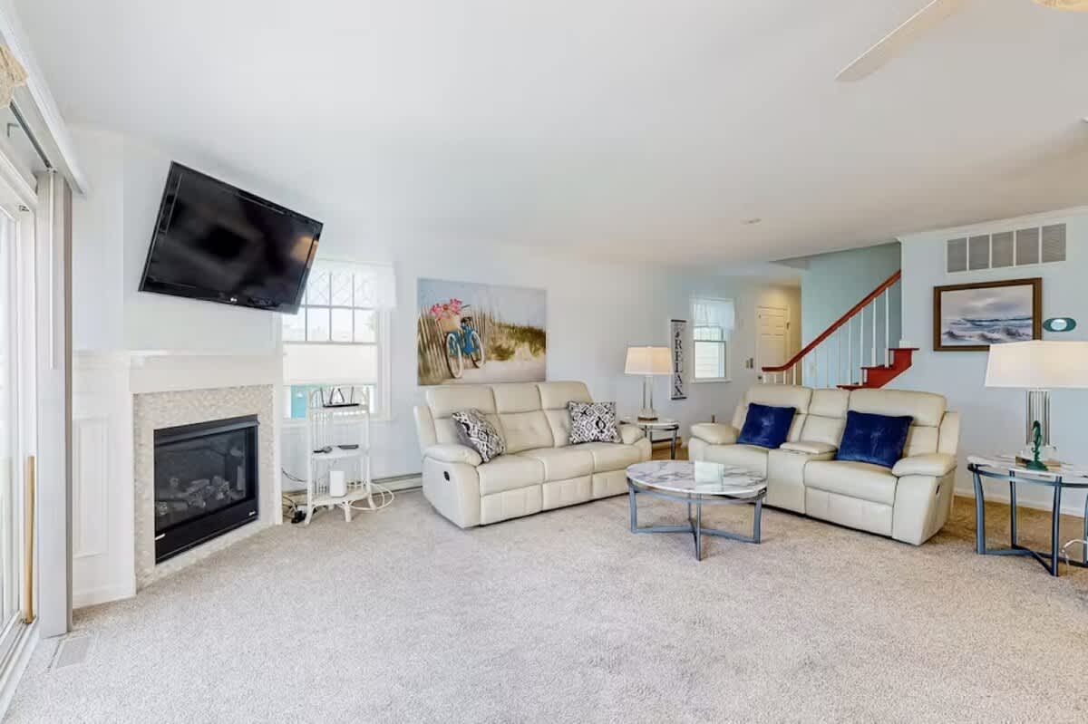Waterfront Retreat at Keenwick on the Bay