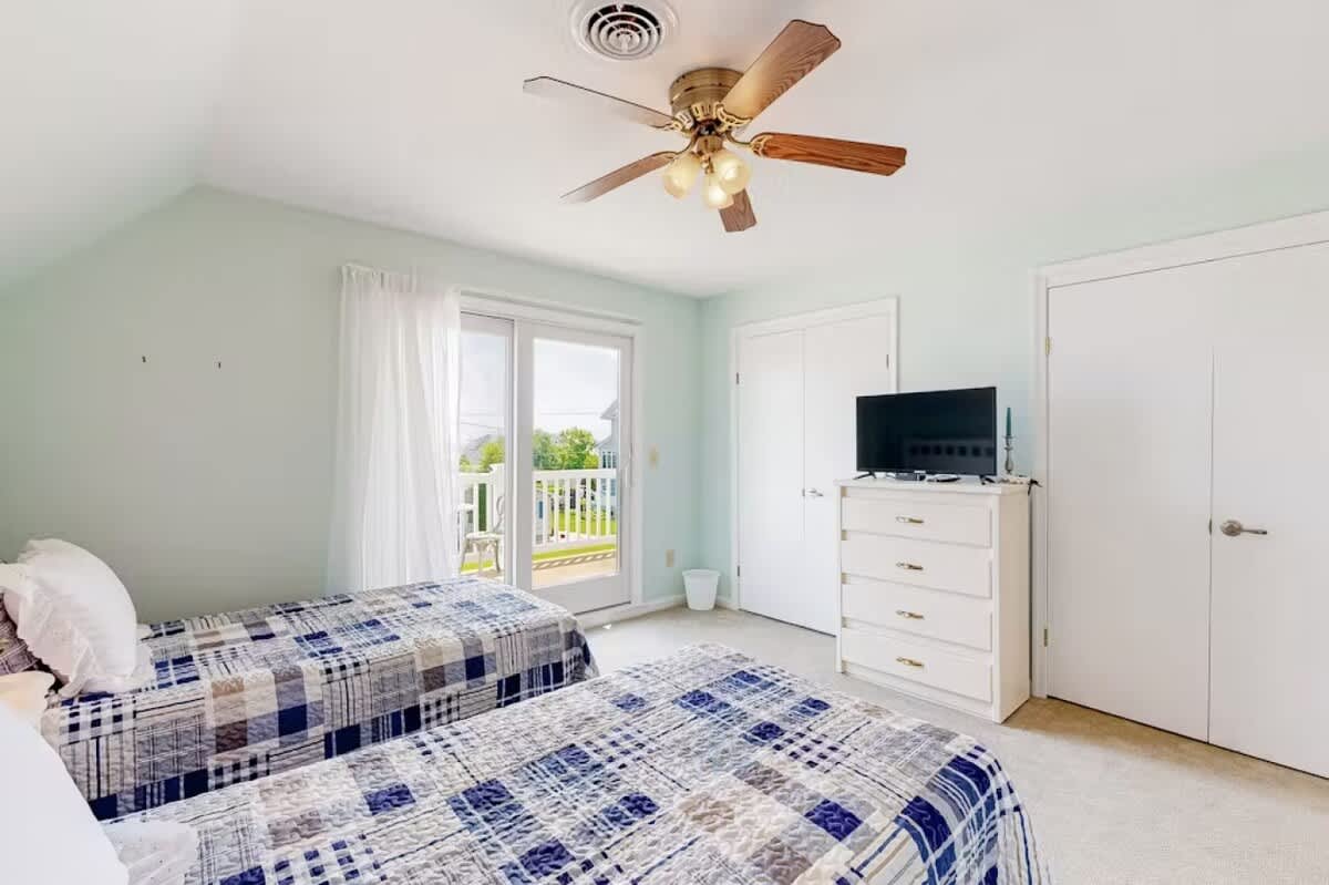 Waterfront Retreat at Keenwick on the Bay