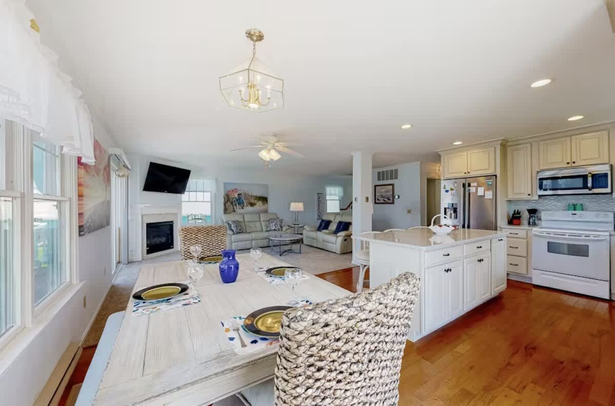 Waterfront Retreat at Keenwick on the Bay