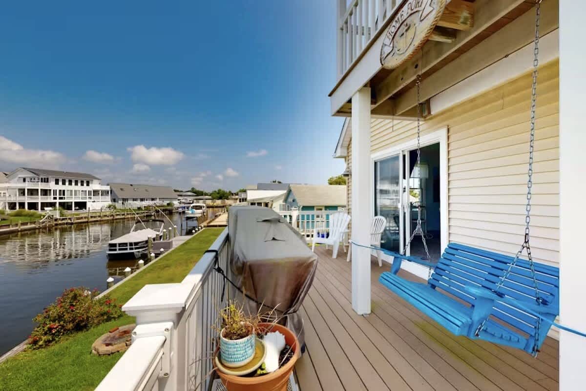 Waterfront Retreat at Keenwick on the Bay