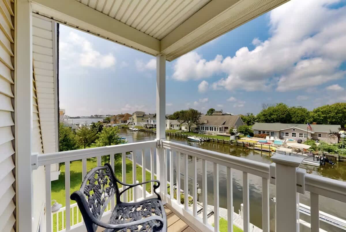 Waterfront Retreat at Keenwick on the Bay