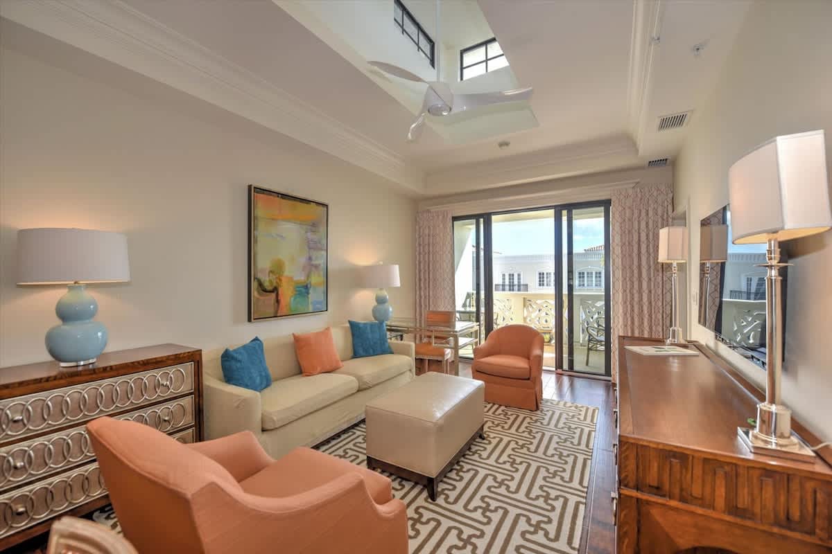 Romantic Condo Directly on Downtown 5th Ave — Naples, FL — vacation rental
