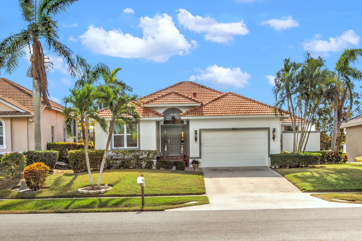 Seagrape Retreat - Walking distance to the beach! — Marco Island, FL — vacation rental
