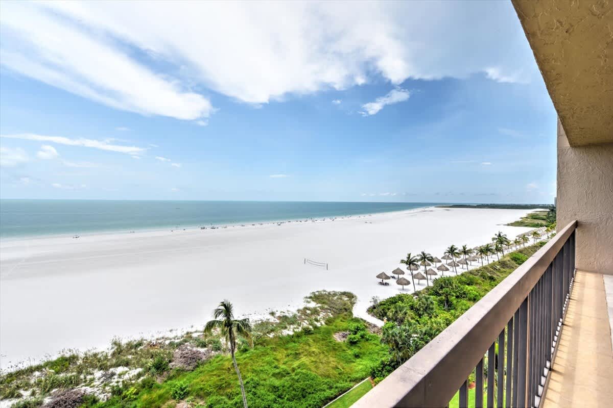 Rare Availability Beachfront Princess Del Mar 3/3 — Marco Island, FL — vacation rental