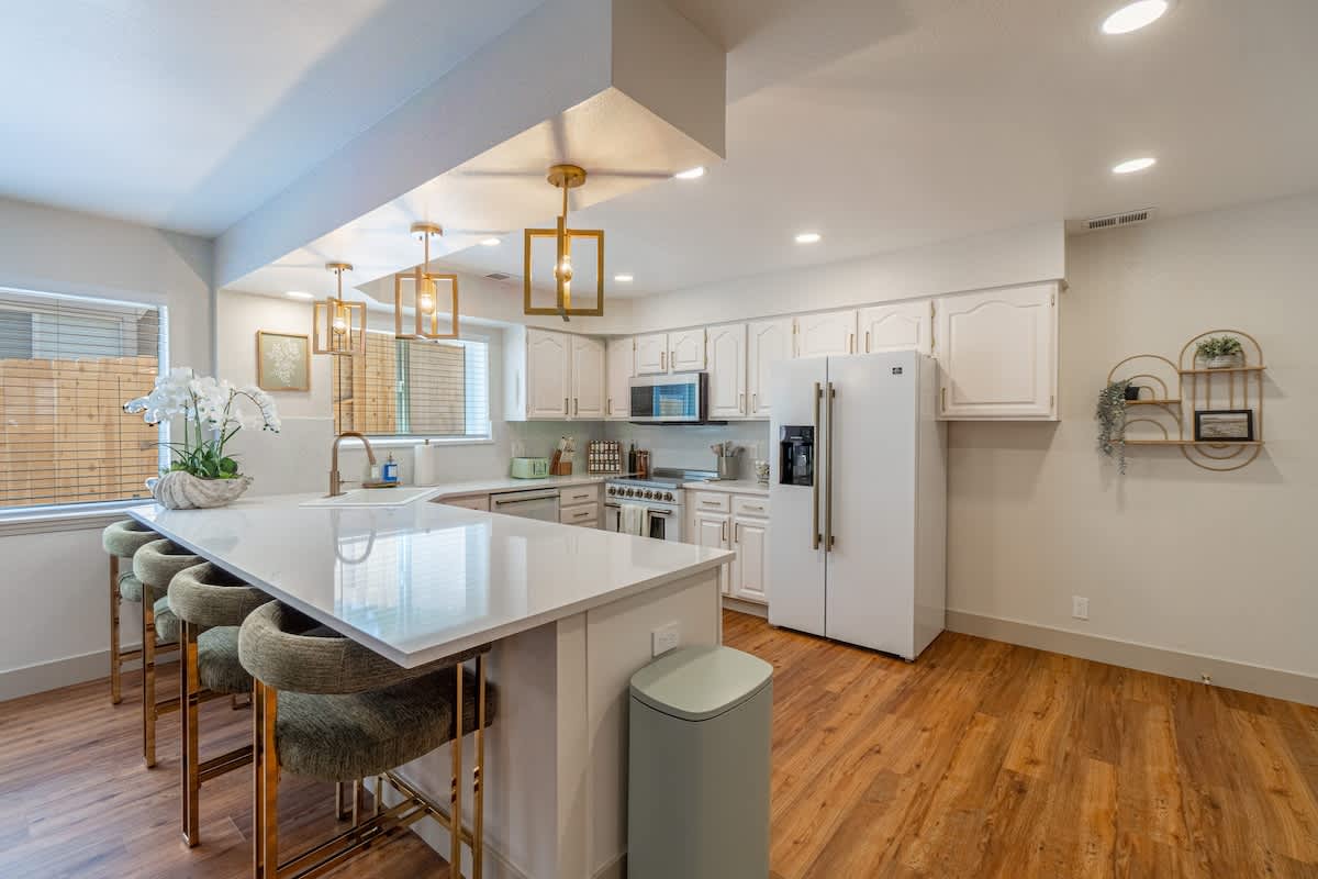 The Deco Retreat - UNR - Pet Friendly