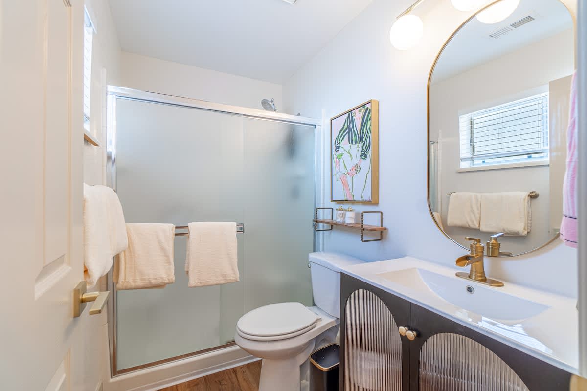 The Deco Retreat - UNR - Pet Friendly 6