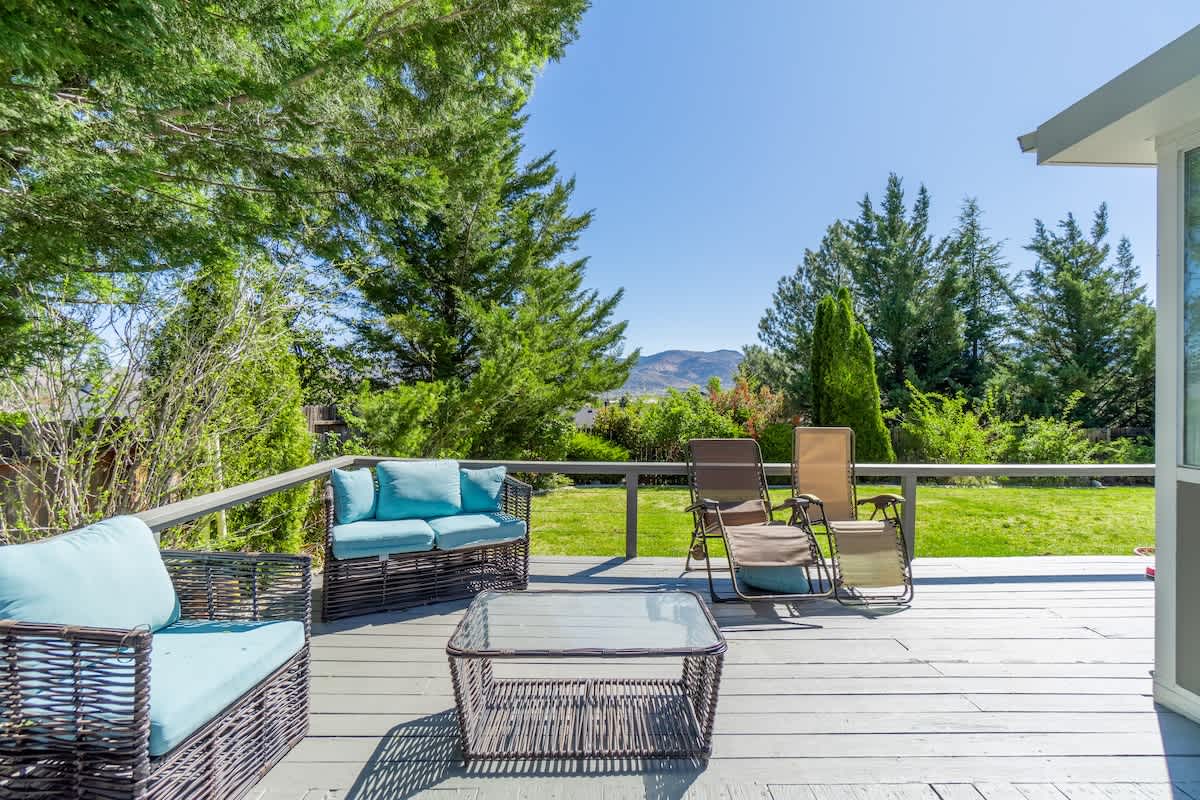 Modern Getaway for 11- Hot Tub, Games, Gym 3