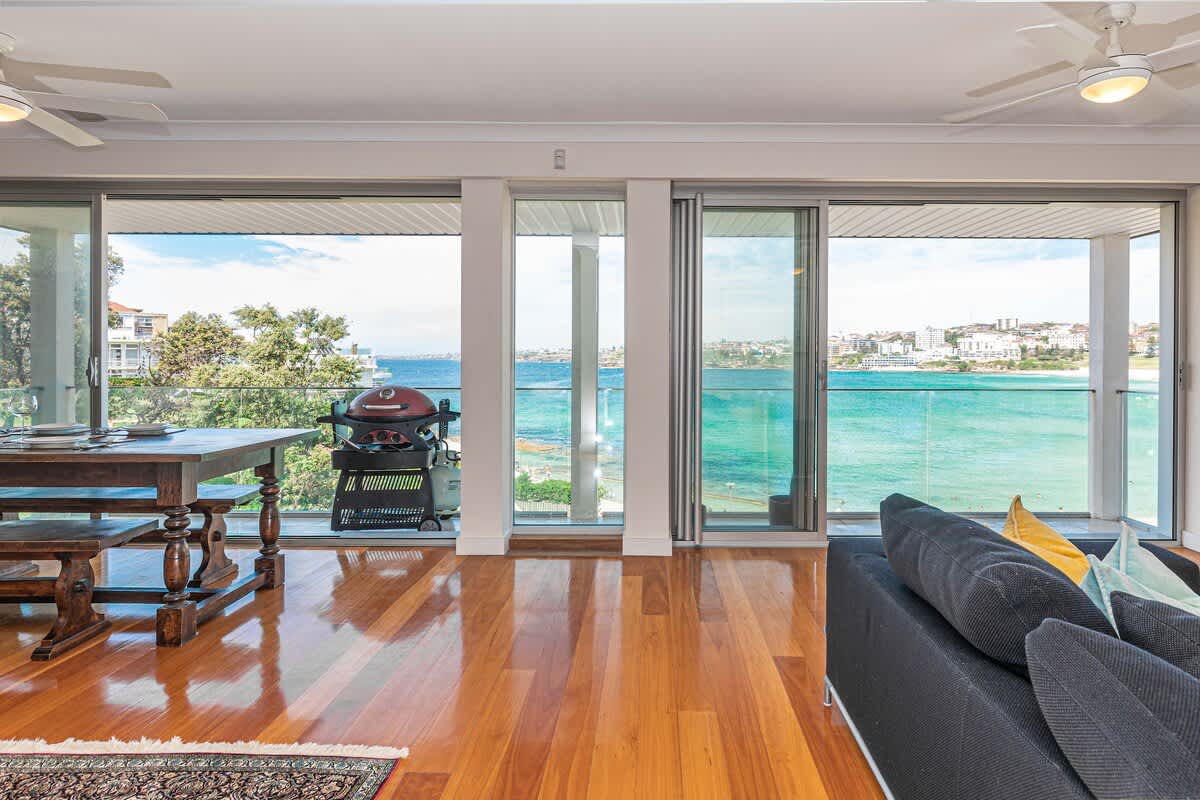 Ocean view luxury 3 bedroom home with balcony