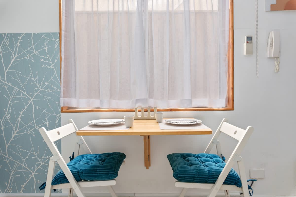 Beach front ocean breeze studio with aircon - Photo 11