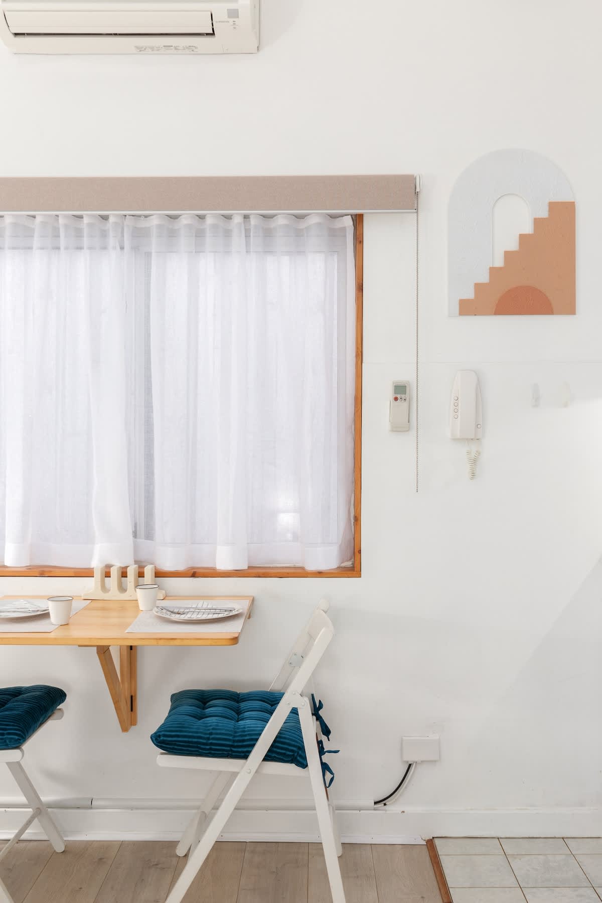 Beach front ocean breeze studio with aircon - Photo 10