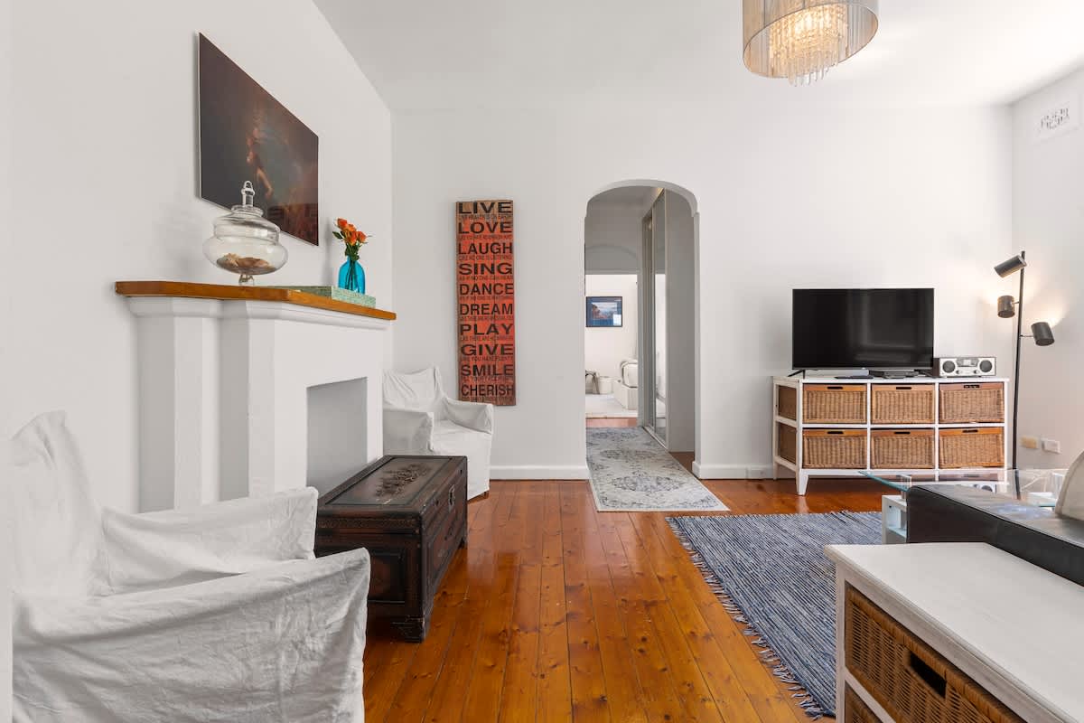 Dazzling harbour views near watsons bay & bondi