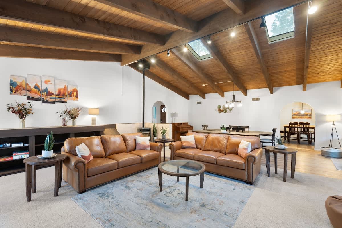 Escape the Heat! Hot Tub, Fire Pit, Views + More