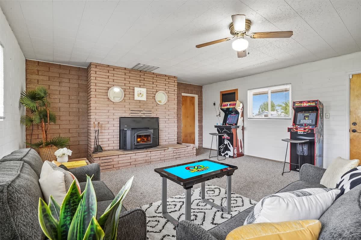 Tranquil Retreat 3BR Private Home with Game Room 2