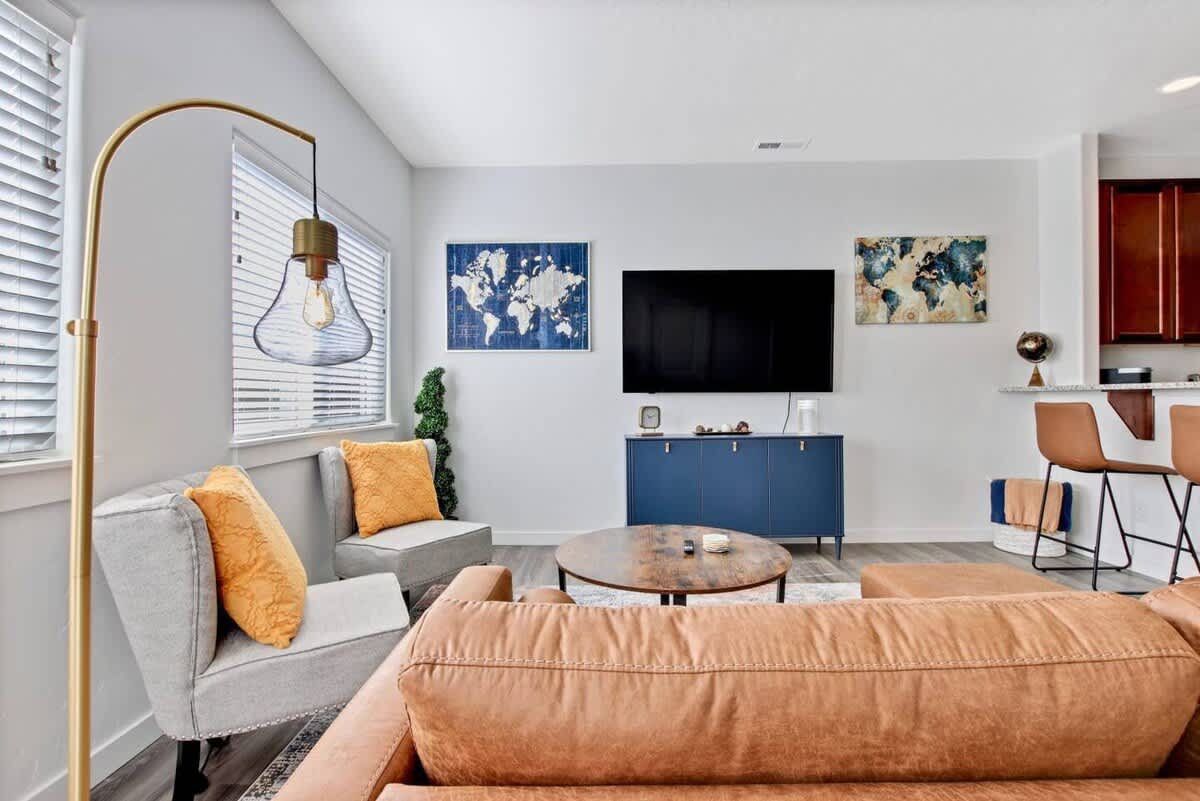 Fresh townhome in Nampa Idaho with 3 bedrooms 3