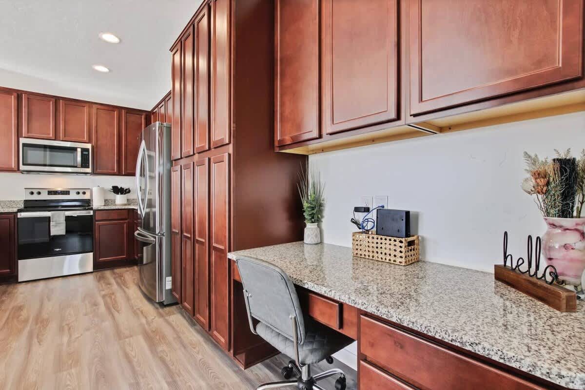 Fresh townhome in Nampa Idaho with 3 bedrooms 6