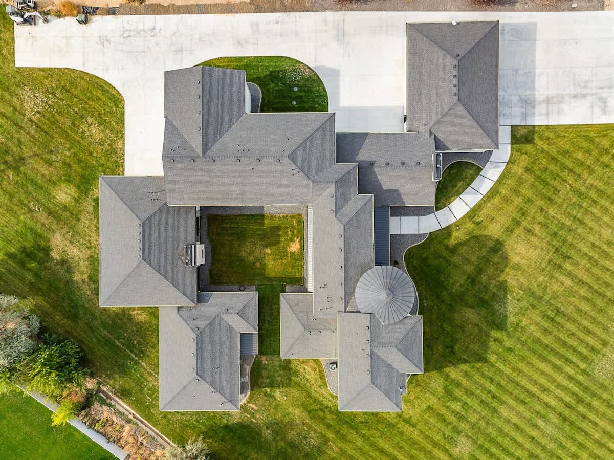 Luxurious Estate - Private Guesthouse Near Lake 5