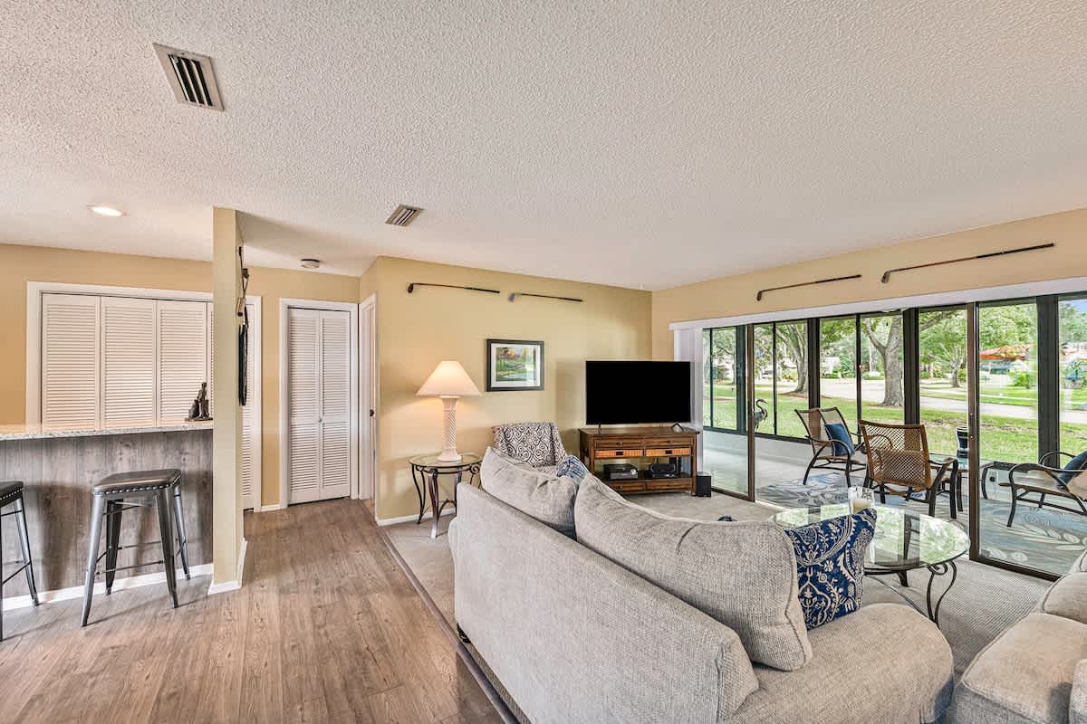 Cypress Place | Your Serene Retreat near Tampa! - Foto 1