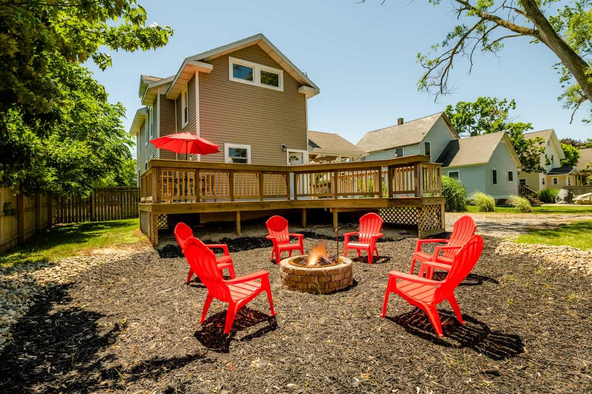 Ash & Elm • Your Home Away From Home!