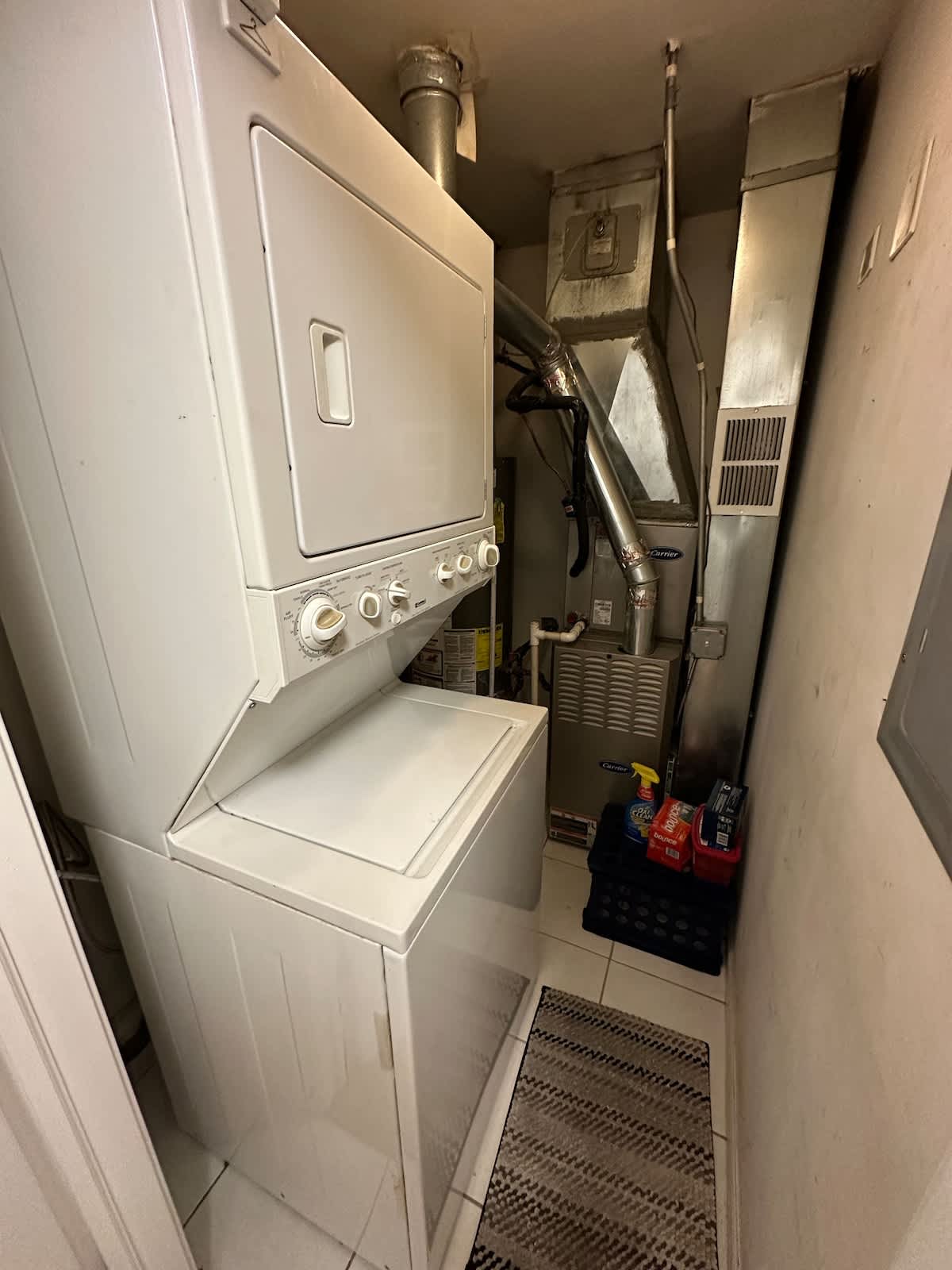 2-Bed 2-Bath Apt | close to UC w/ Free Parking - Picture 15