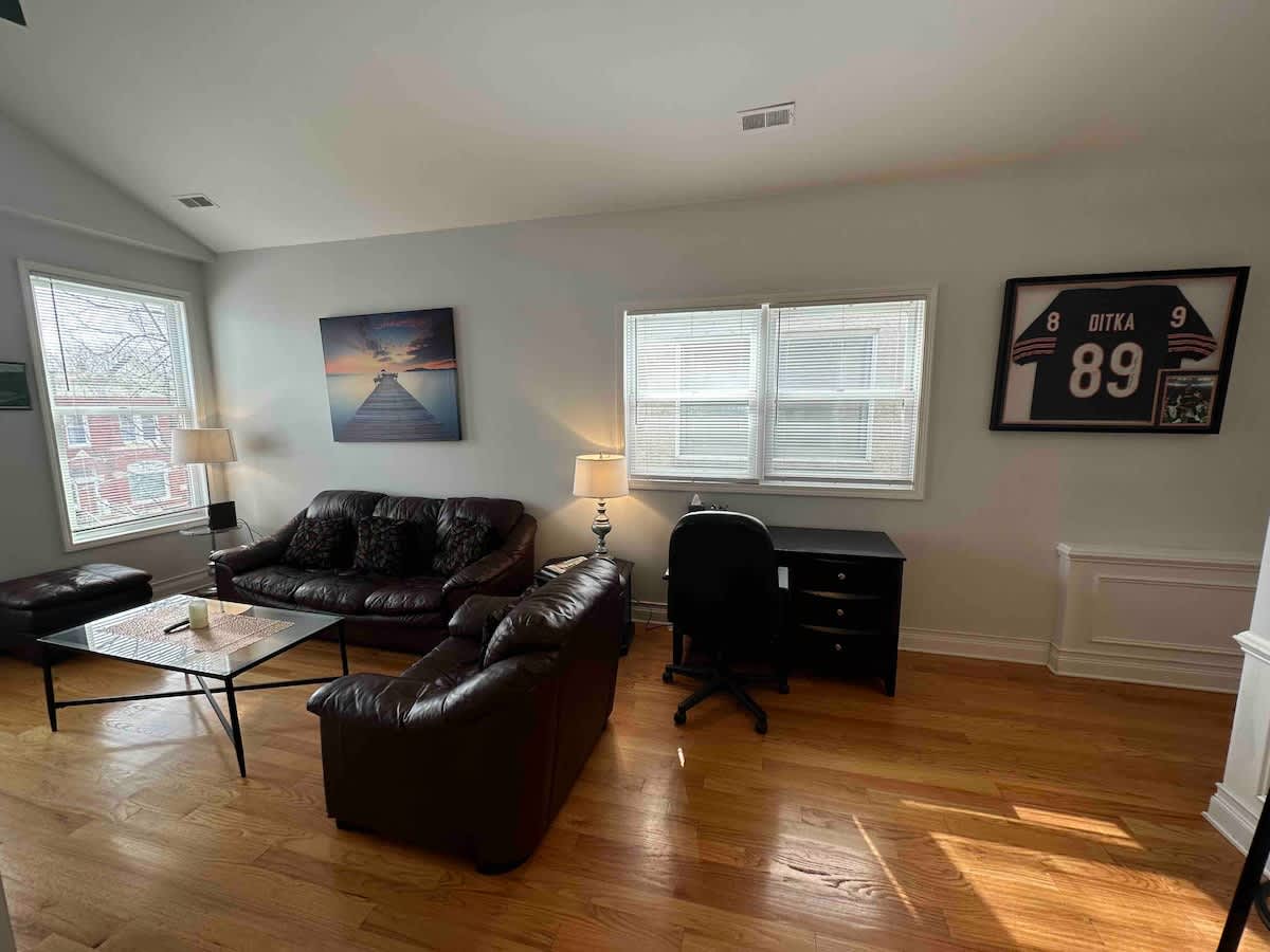 2-Bed 2-Bath Apt | close to UC w/ Free Parking - Picture 8