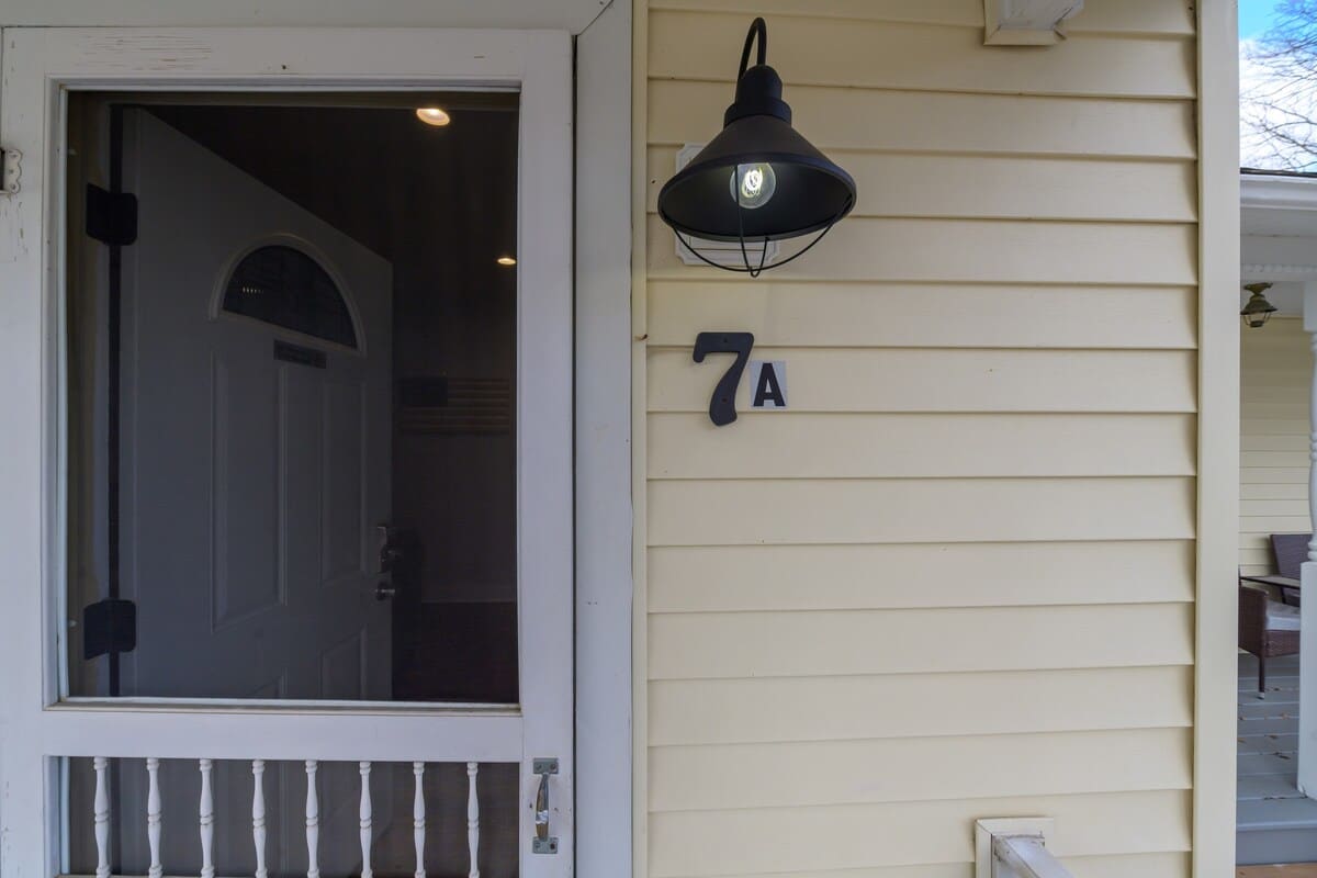 4 Guest Apt Steps to Journeyman & Downtown 3 Oaks - Picture 29